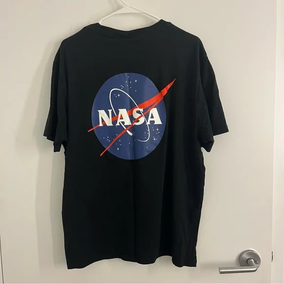 H&M NASA T-Shirt - Picture 2 of 3